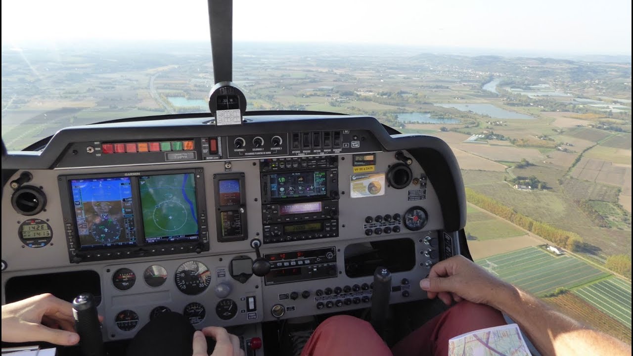 Comment piloter le DR400 ? | Partie II : Le cockpit