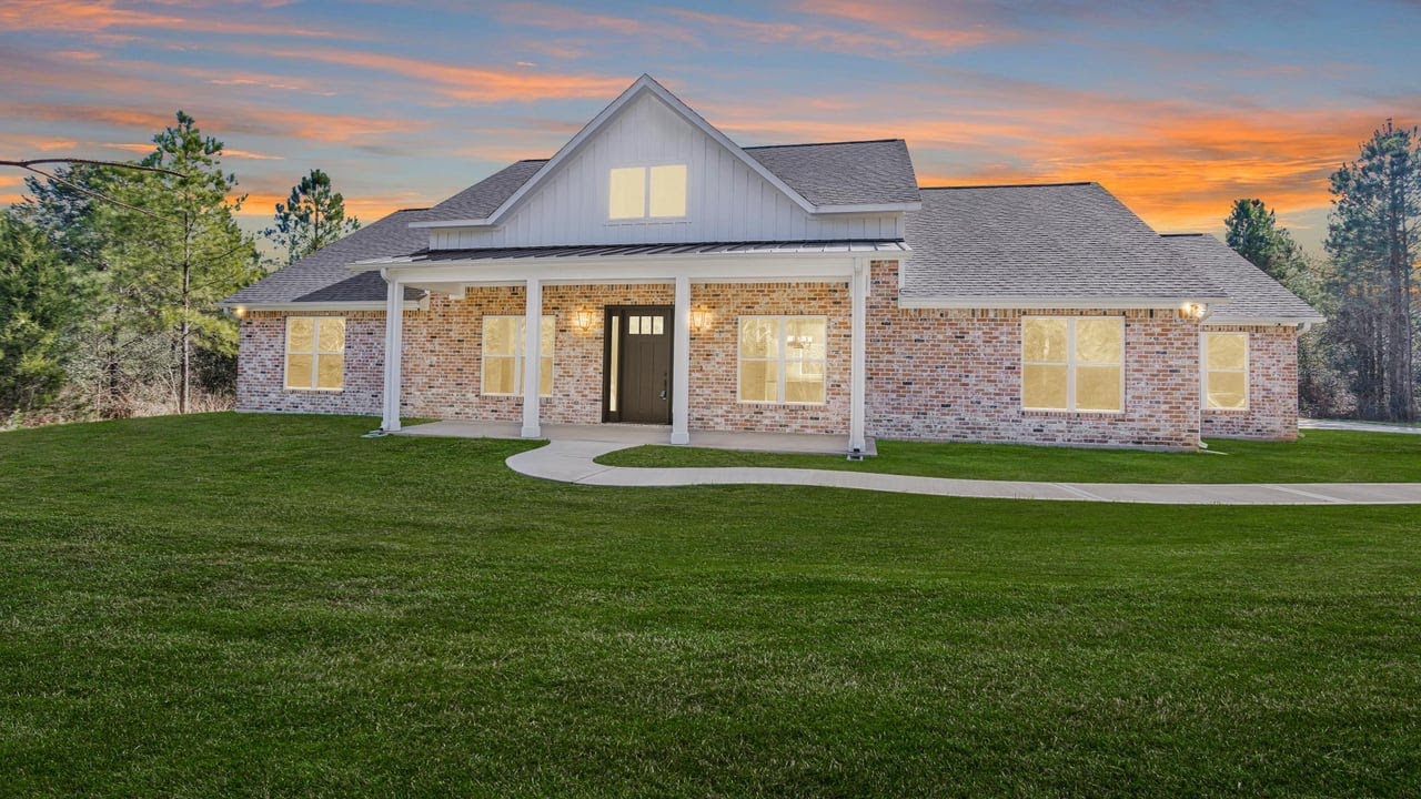 12744 Oak Barrel Rd, Willis, TX
