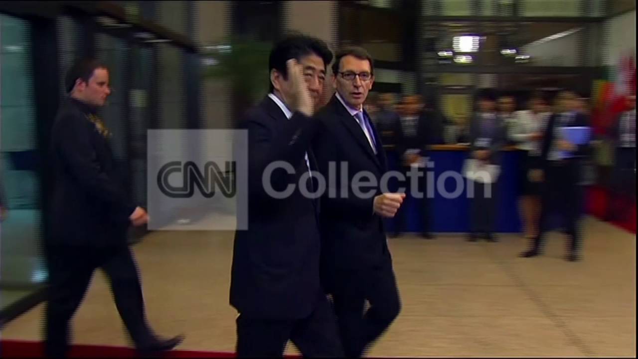 BELGIUM: G7 - JAPAN PM ABE ARRIVAL