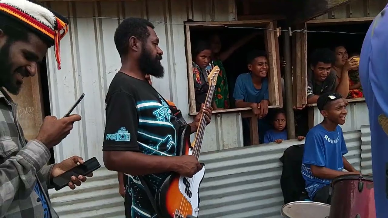 Jessie Joe, Trouble Cew Band & D7 Band Live Performance at Goulubu Rigo District Central 🇵🇬