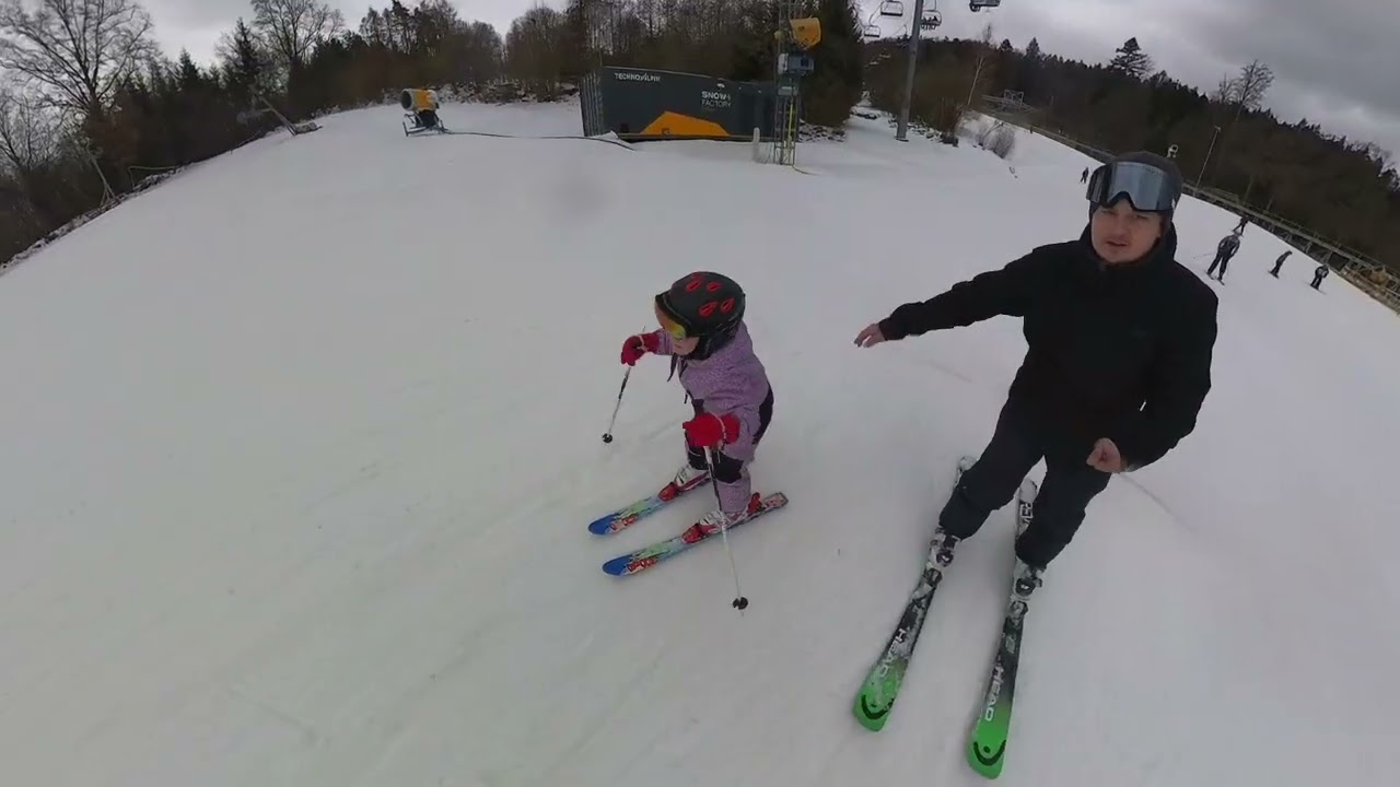 Другий день на лижах — а вже як профі! ⛷️🔥#лижi#гори#зимавгорах#талант#дитячийспорт#skiing