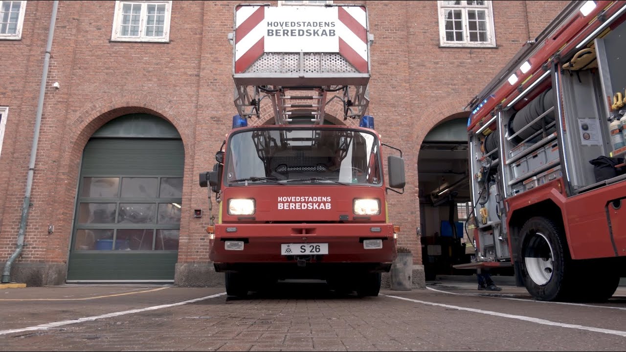 Kamp mod flammerne  - Over og under vandet [ E2 ]