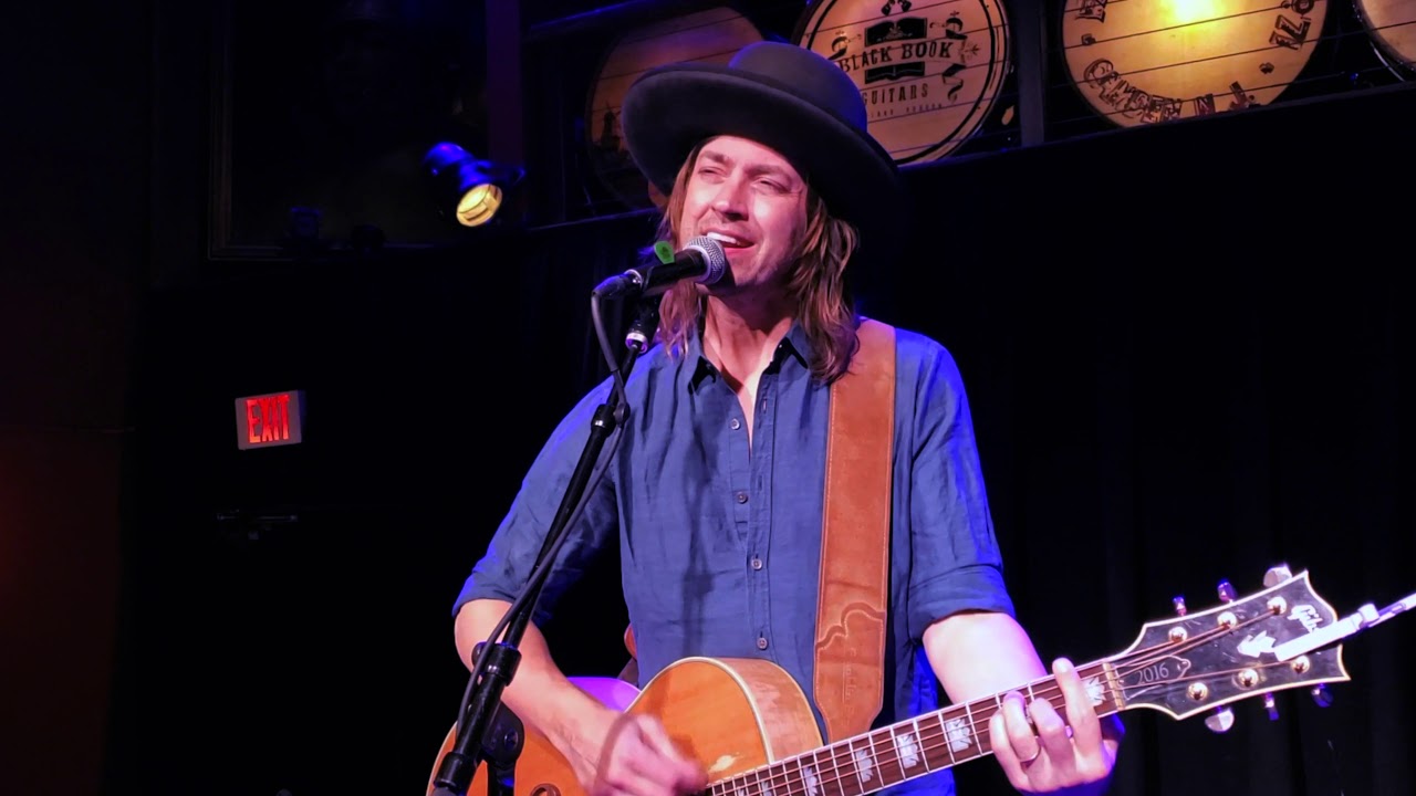 Rhett Miller (Old 97's) performs 