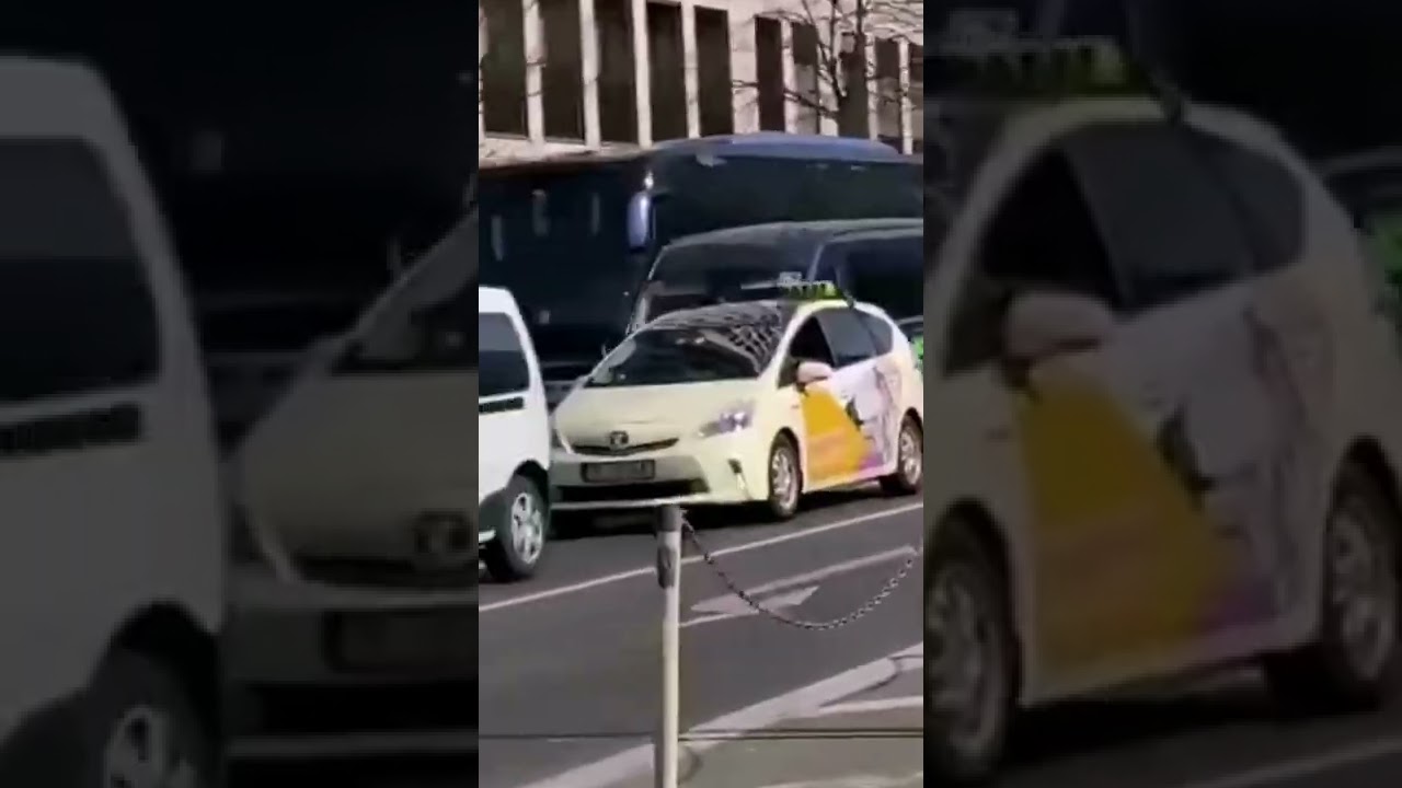Polizei rammt Verbrecher auf der Landsberger Allee #shorts