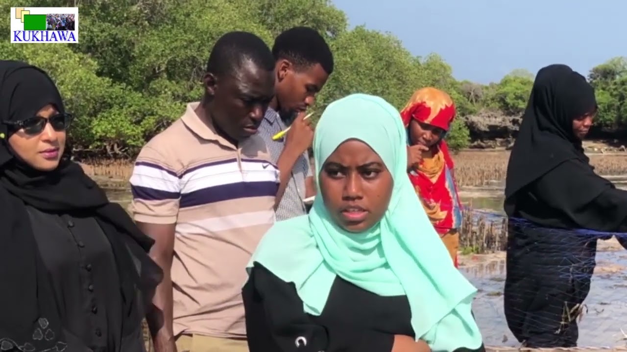 WANACHAMBANI WAIAMBIA #KUKHAWA JUU YA MRADI WA UFUGAJI WA MAJONGOO BAHARI HUKO CHAMBANI.