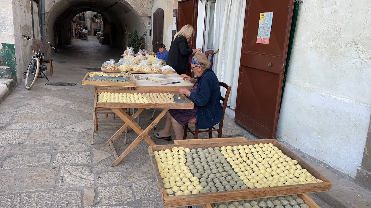 Bari Live Streaming!!! Street food walking tour