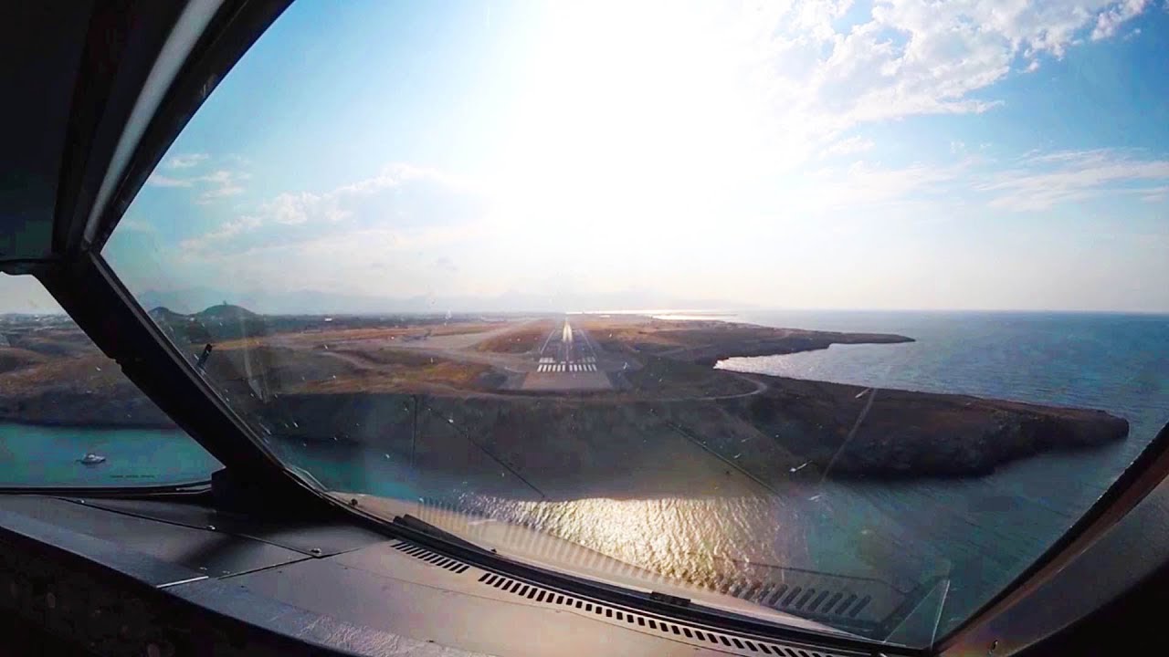 FANTASTIC SCENIC Airbus A320 Cockpit Landing at Heraklion Airport