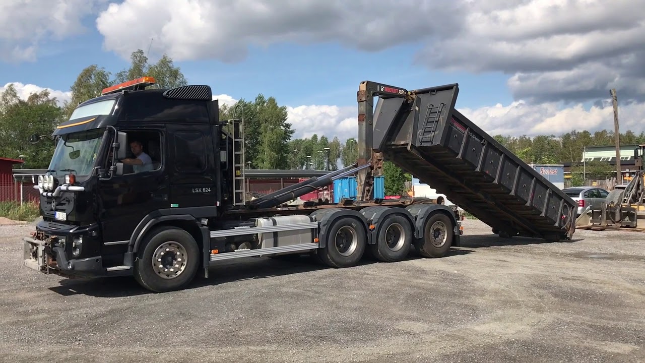 Plogbil Volvo FMX460 8x4 Tridem med Hiab XR24 Lastväxlare