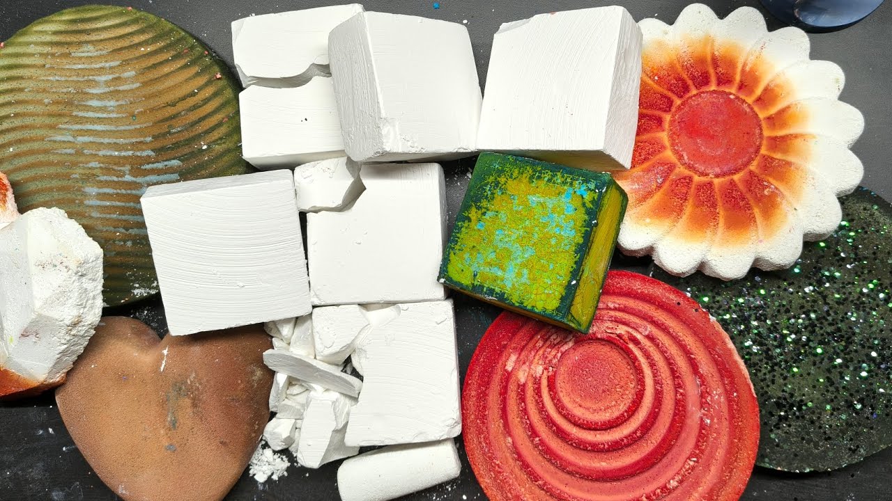 Pulse whisper soft chalk with reforms