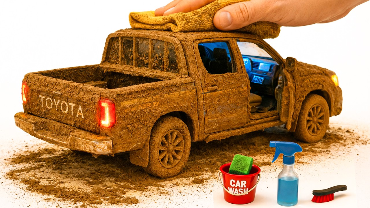The Incredibly Realistic Cleaning of a 1:20 Toyota Hilux After an Extreme🔥