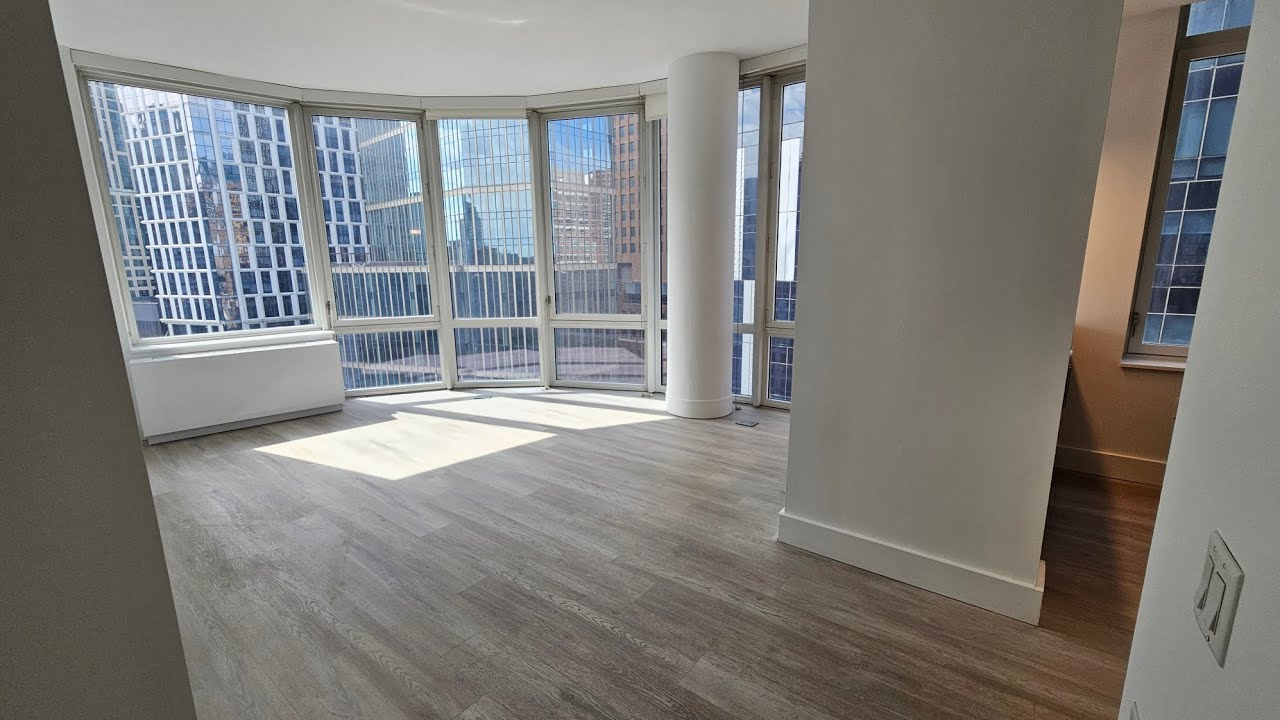 86 Fleet Place # 16Q