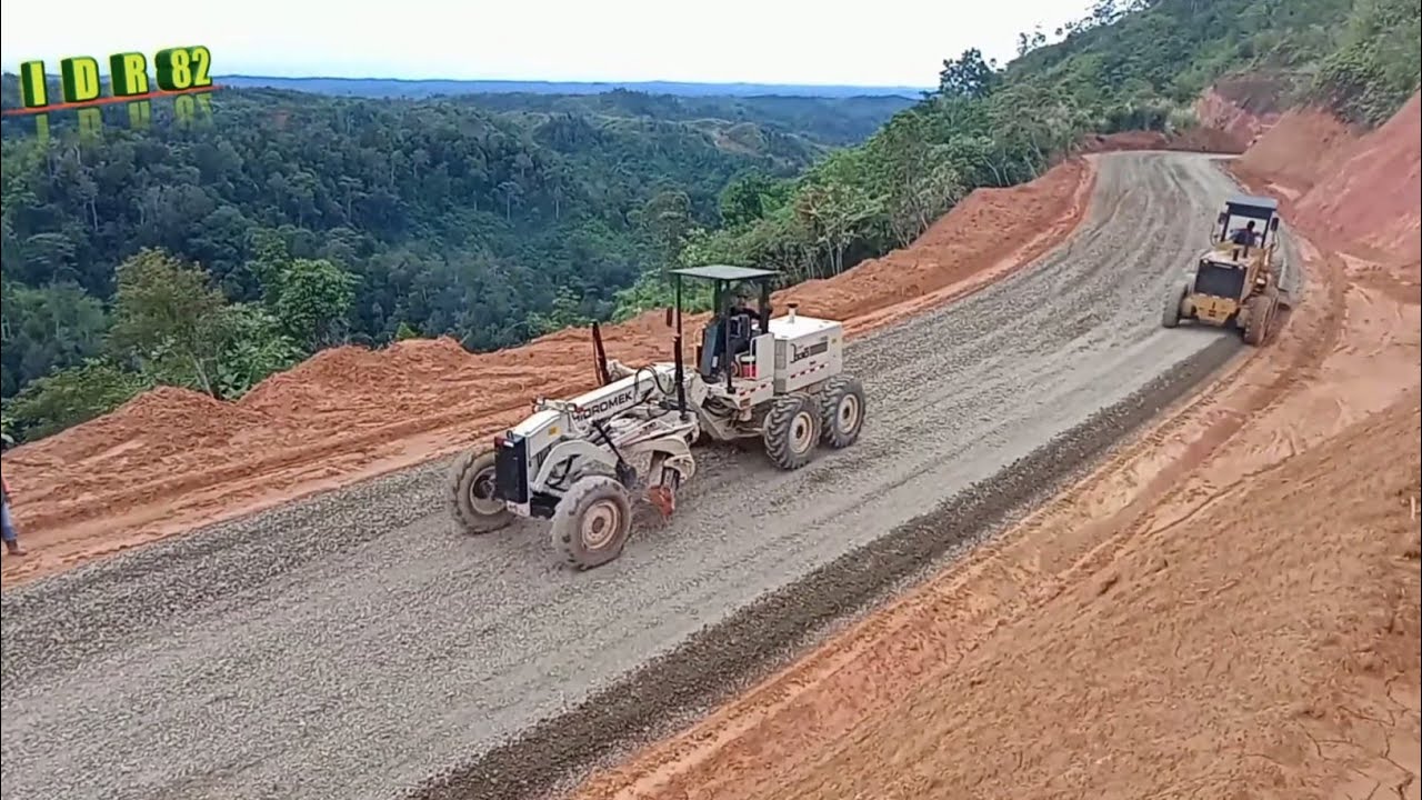 Motor Grader Constructions-How to Shape a Stone Side