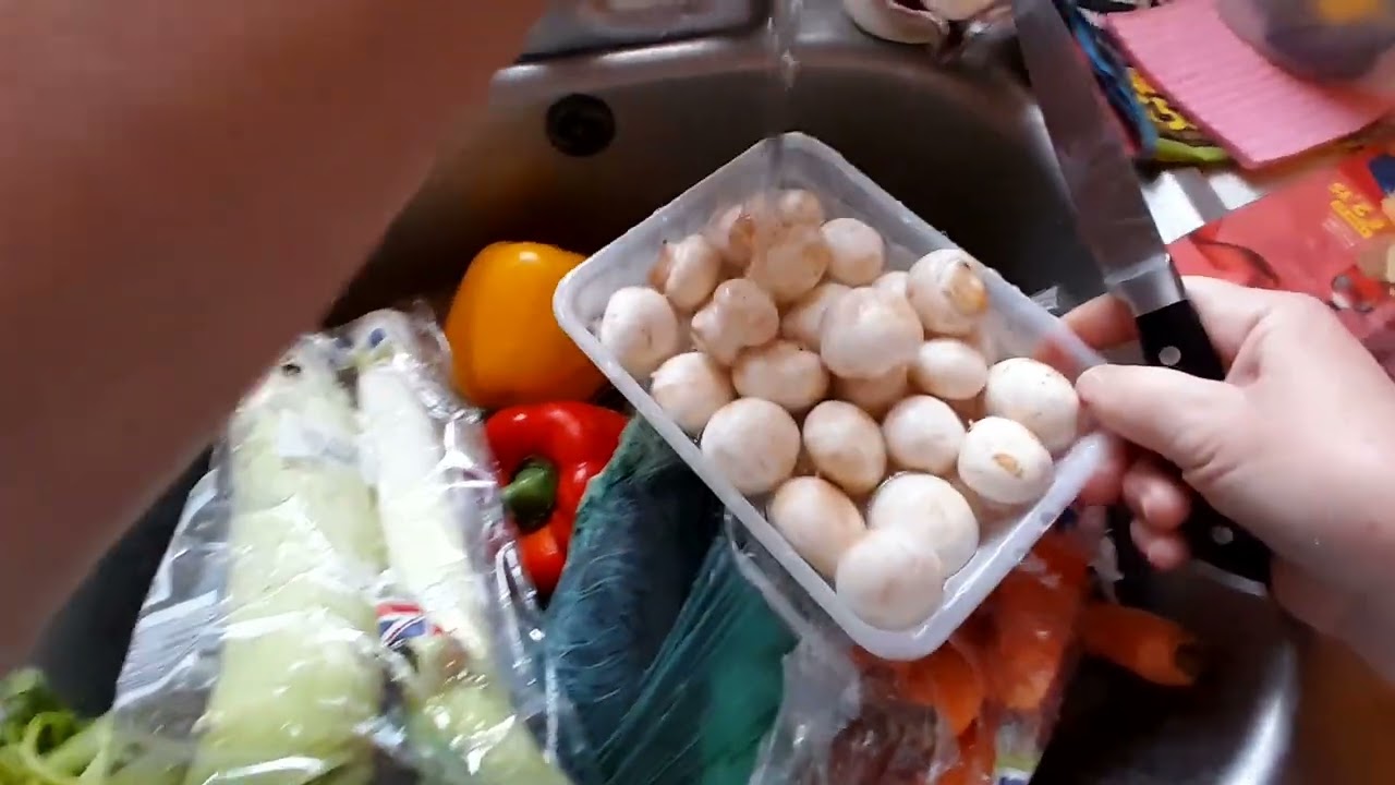🍷 Quiet Cooking 🥕 🧅| Lent Vegetable Stew with Wine | Slow, Calm Kitchen Routine