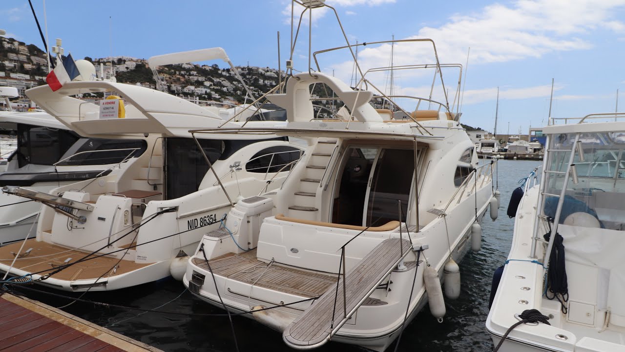 Sealine F42/5 Flybridge