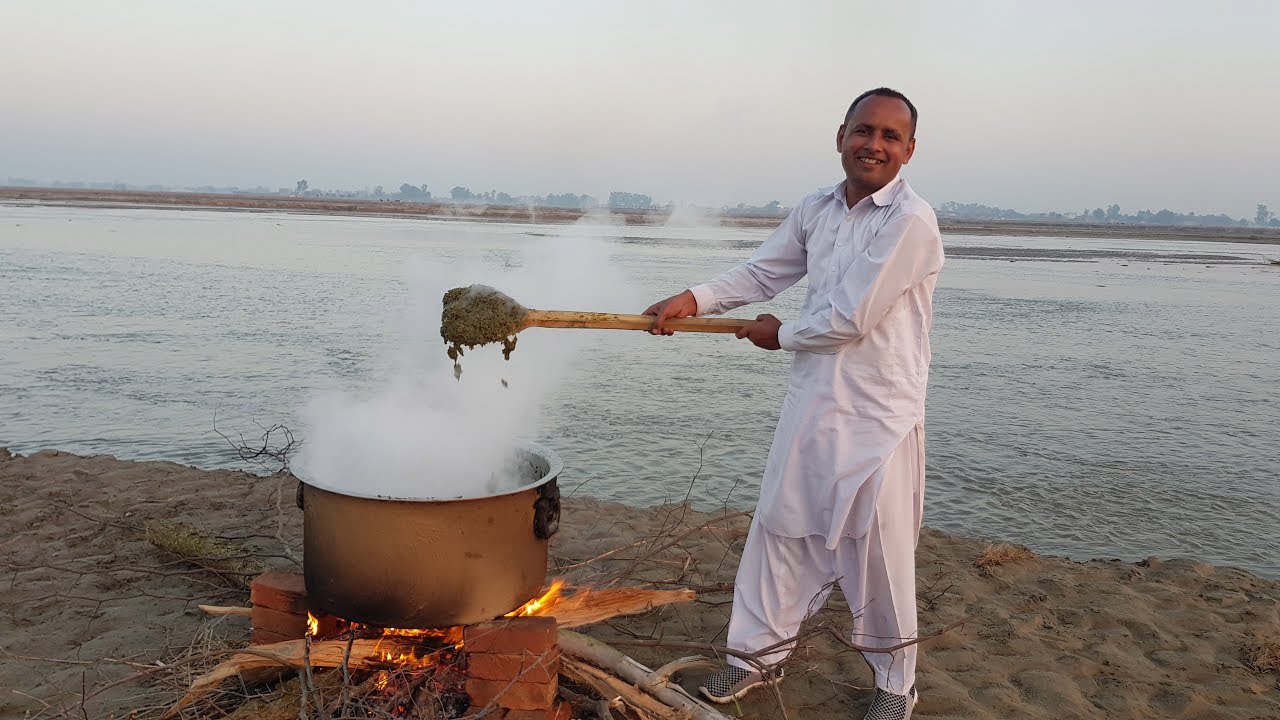 Palak Gosht Recipe | Deghi Style Palak Gosht By Mubashir Saddique | Village Food Secrets