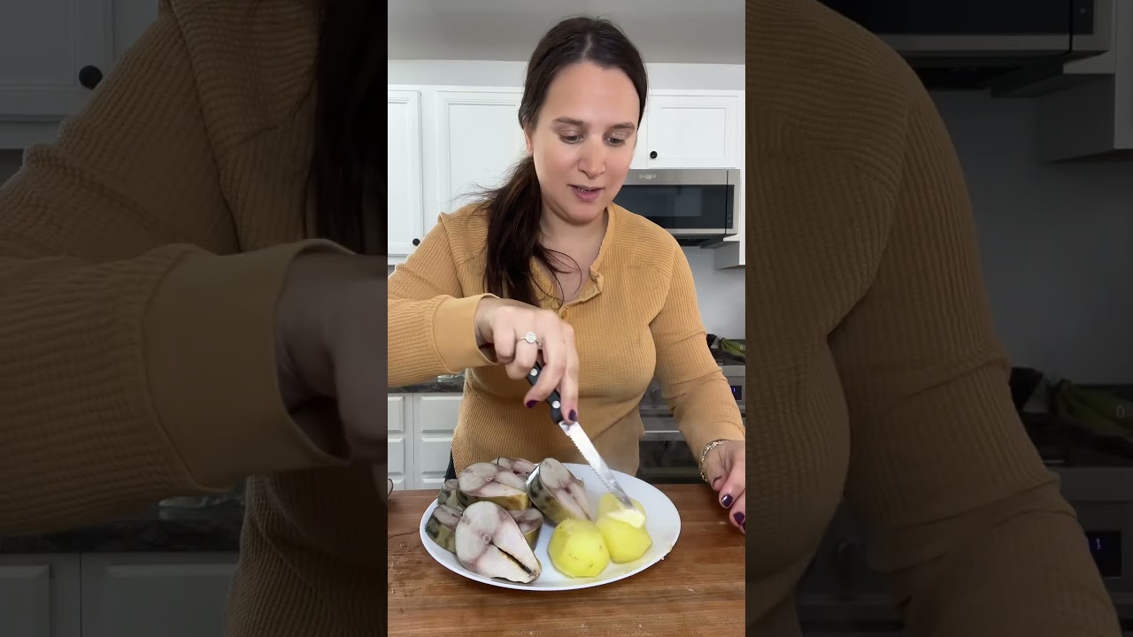 Eating Cold Smoked Mackerel and I love it #fish #food #lunch #foodie #eating #ideas