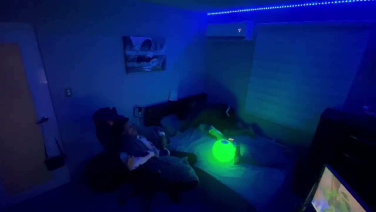 En Mi Cuarto (Ft. Malpica)