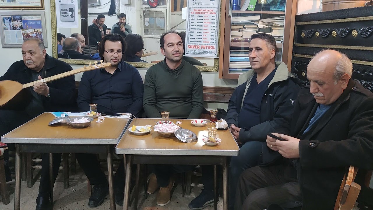 Aşık Caglari Aşık Dertli Kazım Dolayı usta Van'ın Efsane  Çay evi kardeşler. Van da en iyi çay evi