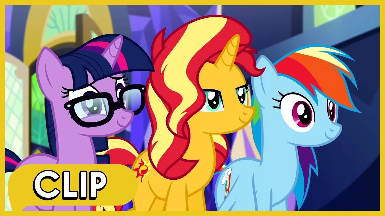 Sunset, Rainbow y Twilight en Ponyville / El yate se hunde - MLP: Equestria Girls [Español Latino]