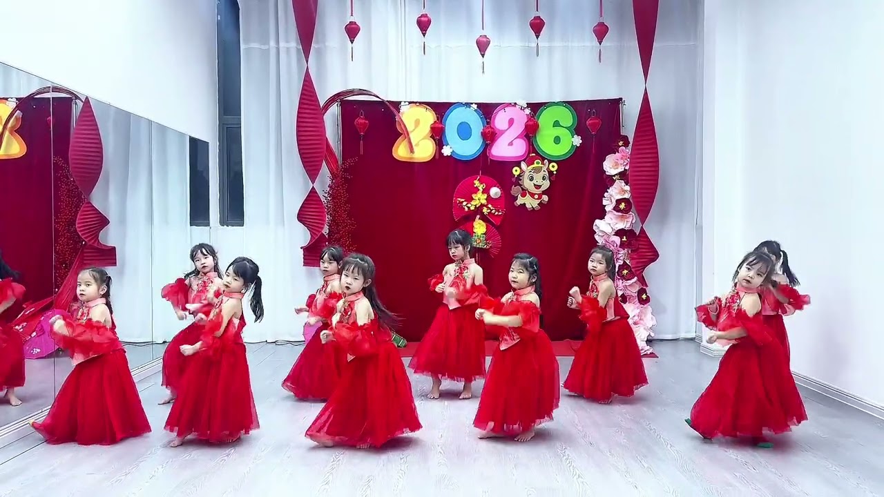 Múa Tết ơi Tết à 