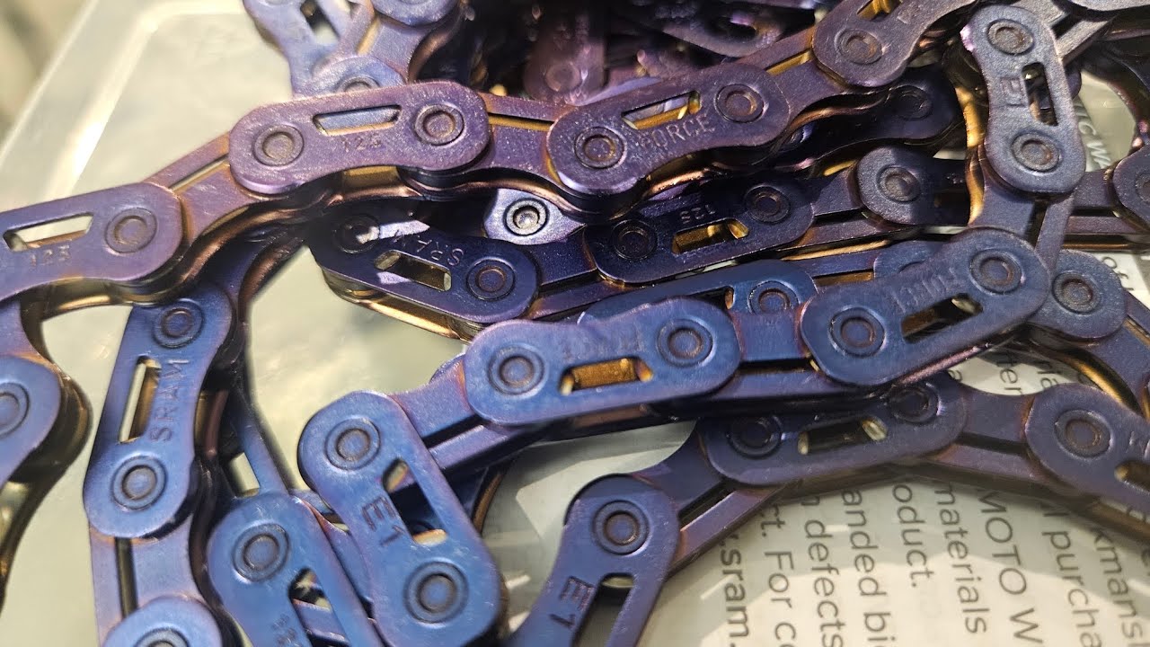 Prince would be proud- Sram Force Purple Chain  unboxing