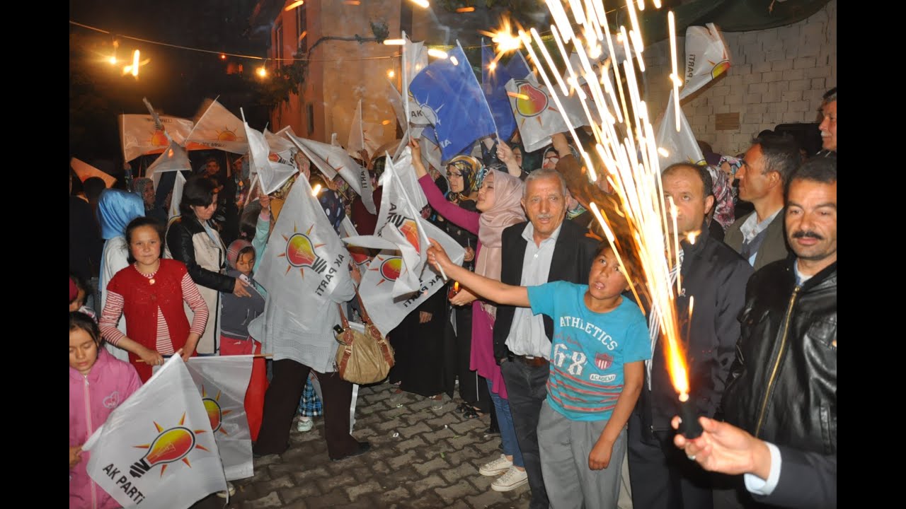Durabeyler'de AK Partiye Coşkulu Karşılama