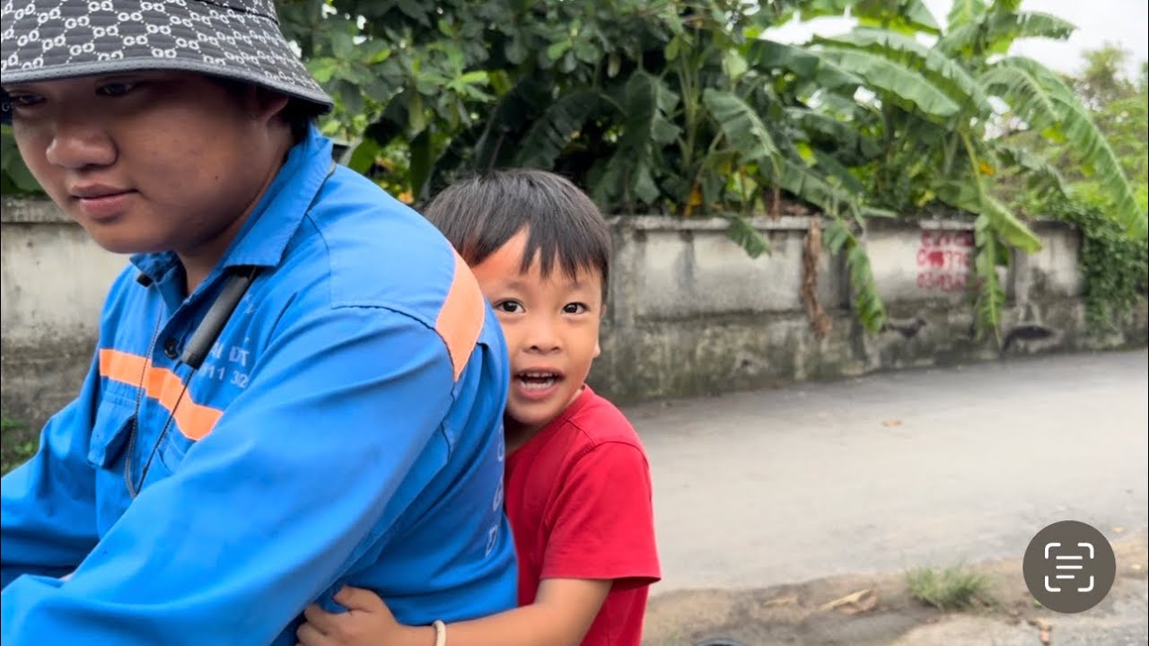 Chuột Mới Lên Thành Được Cha Chở Đi Ăn Phở #ngocdieuvlog #chuotdianpho