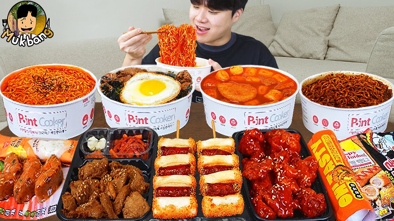 ASMR MUKBANG небольшой магазин, острый рамэн, хот-доги, кимбап, ттеокбокки !! Корейский магазин