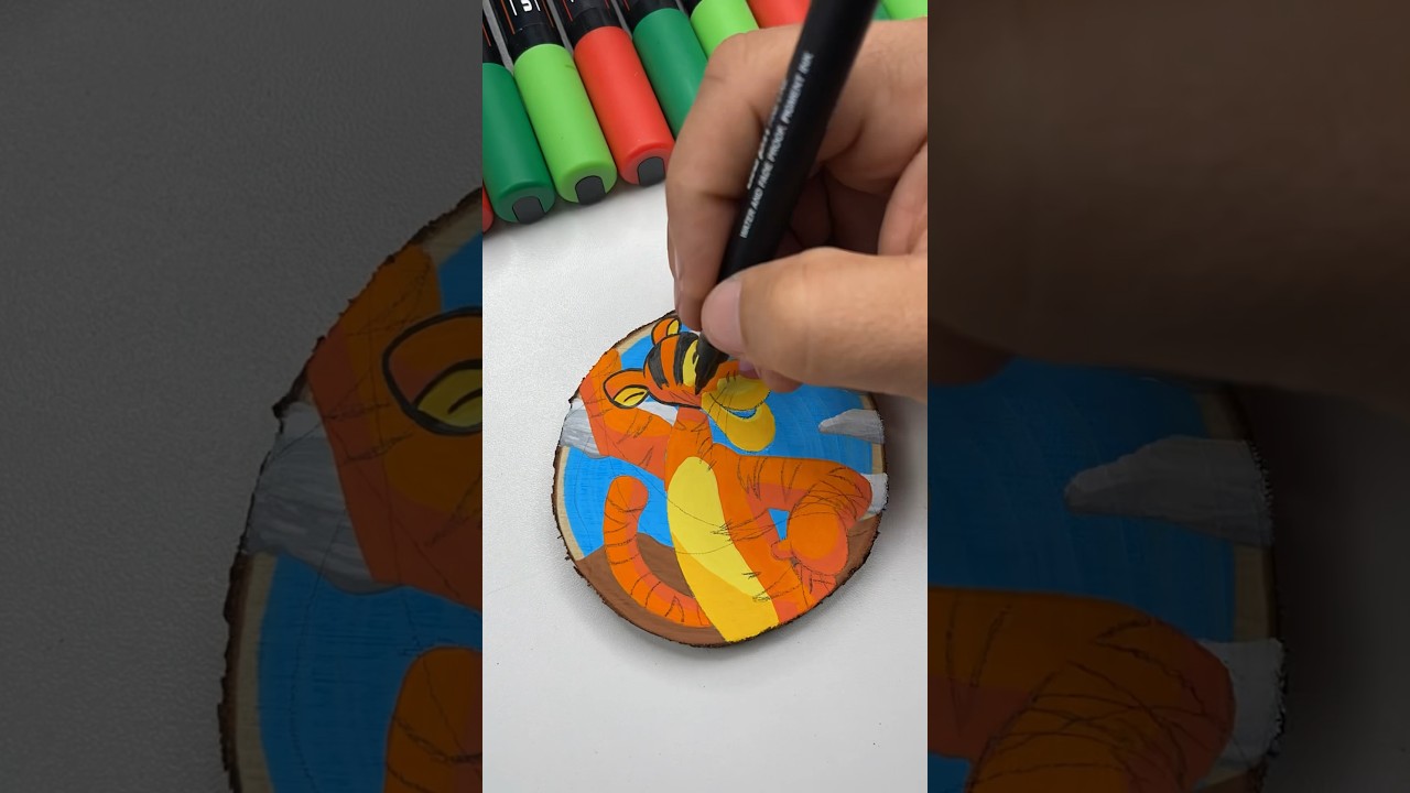 🎄 Drawing Tigger but on a Christmas Ornament 🎄#christmas
