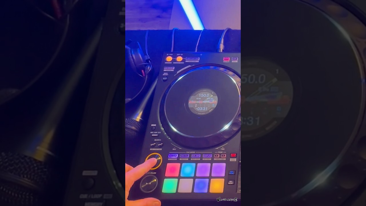 Use of the DDJ-1000 Cue Button to Perfect DJ Timing 🎛️ 🎚️