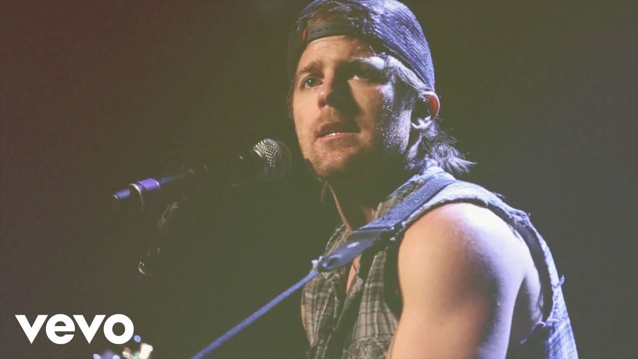 Kip Moore - Lipstick (Official Music Video)