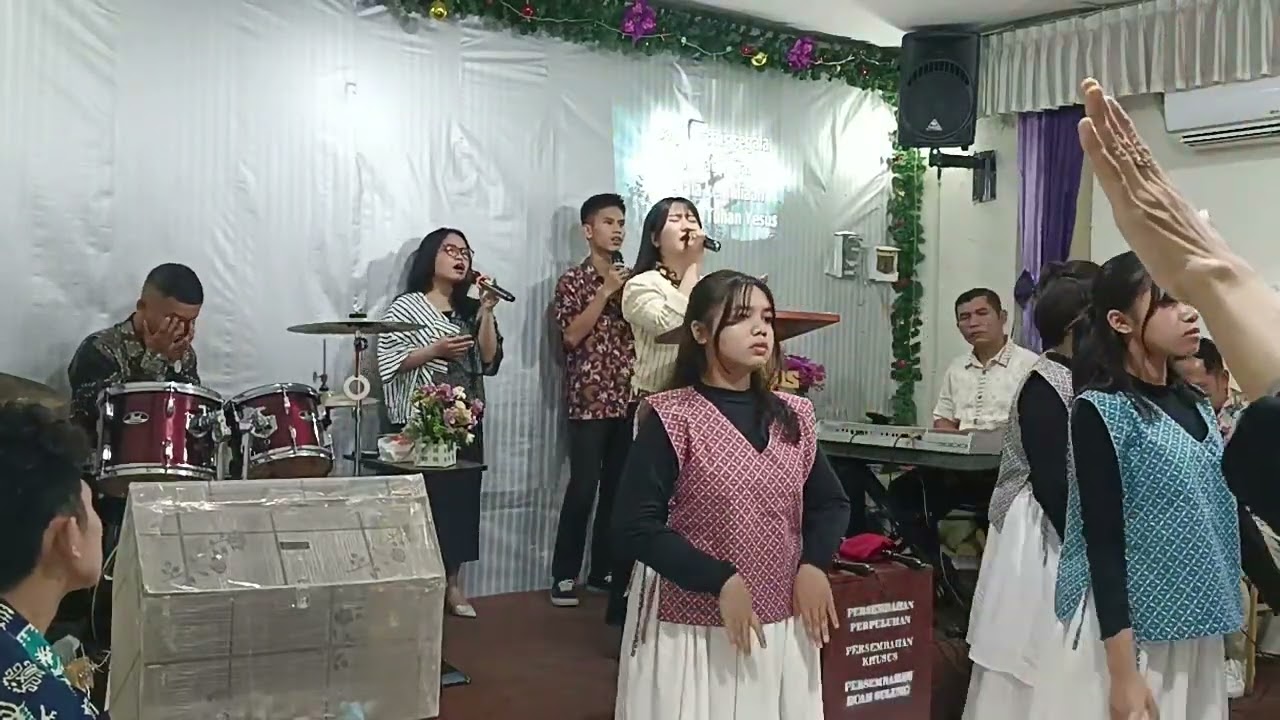 Ibadah Raya Minggu, 8 Februari 2026 (FT - Rustam J.Larope)