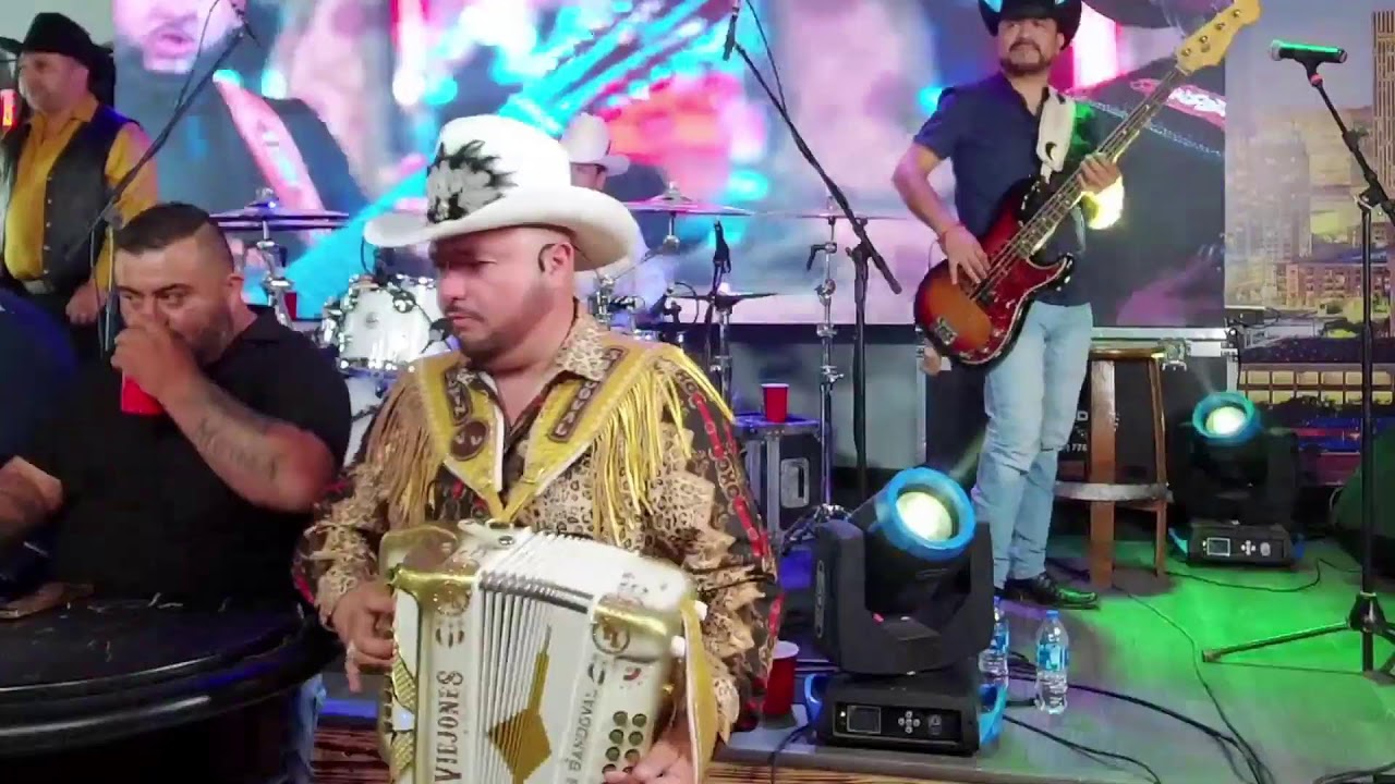 LOS VIEJONES DE LINARES TERCER ANIVERSARIO DEL SHOW DE LOS BUKANEROS