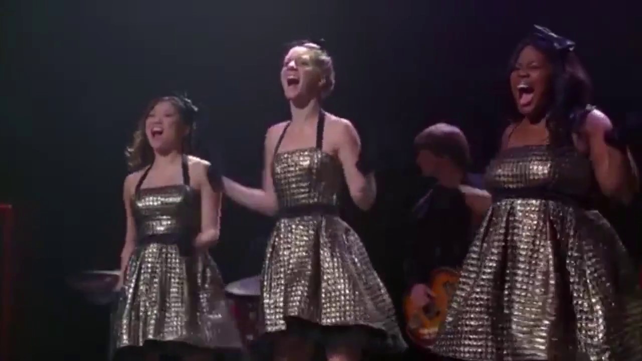 Glee - 16  Covers Better Than Original