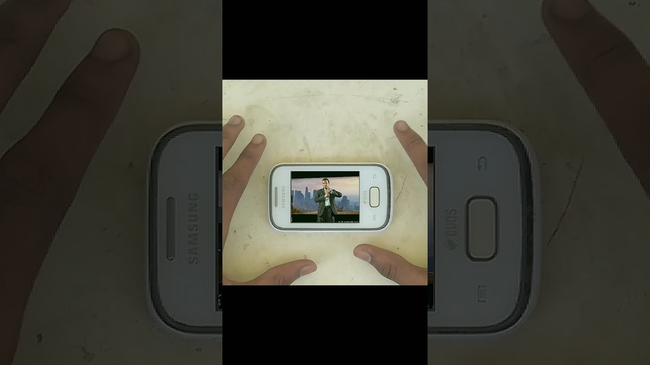 || Play GTA V 🎮 on a small 🤏 old  Samsung📱 phone ||#gta#gta5#sumsung#mobile#edit
