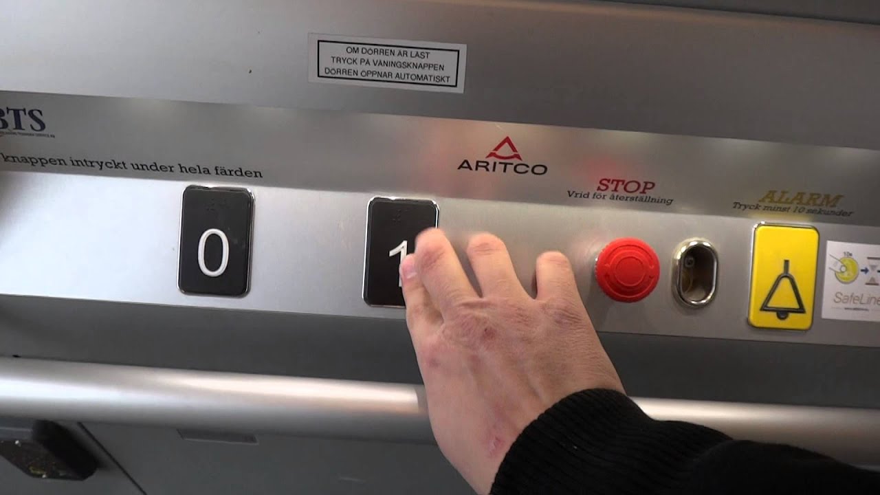 Aritco Screw Drived elevator @ Stationsgatan 1B, Hudiksvall, Sweden.