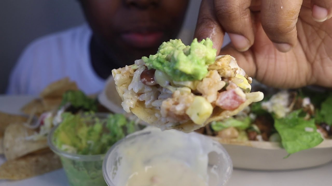 I'M BACK! ASMR CHIPOTLE CHICKEN BOWL & TACO - MEXICAN FOOD MUKBANG 먹방 (EATING SOUNDS) *NO TALKING
