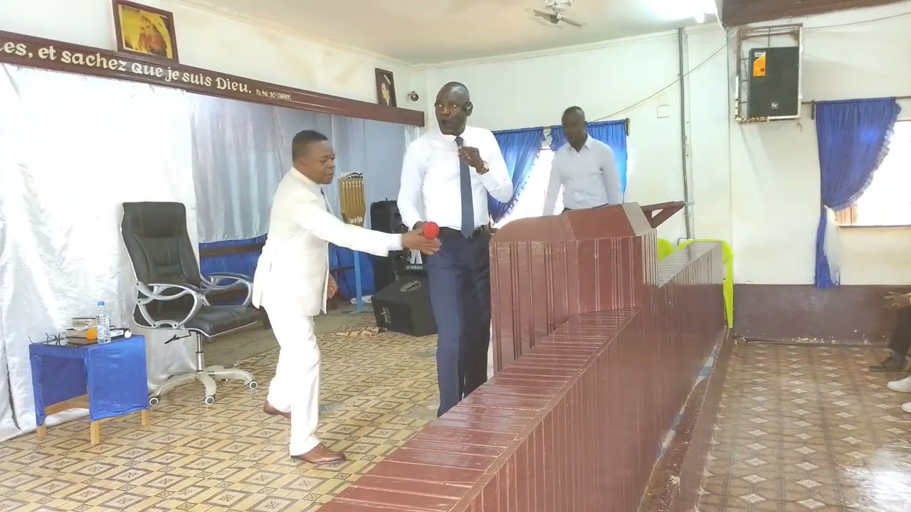 30 11 2025  L'Epouse de Christ doit être une Messiette 4 prêché par  le pasteur Achille Ngoubil