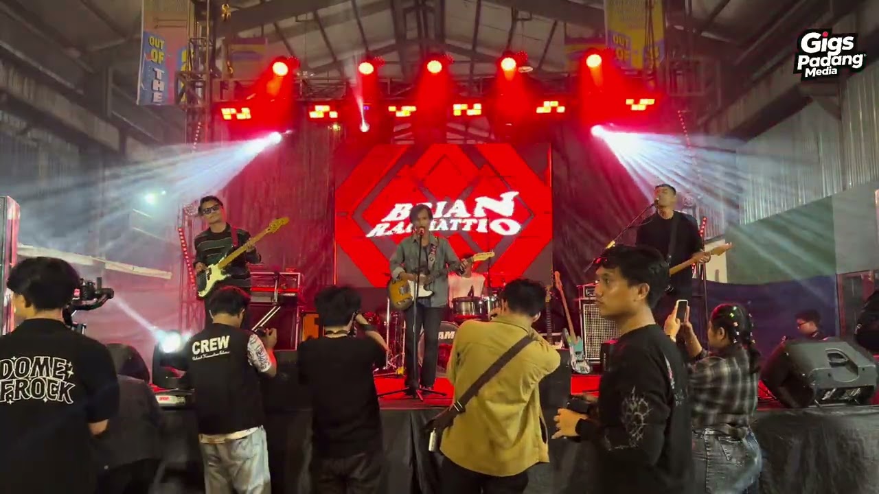 BRIAN RAHMATTIO — Welcome Home Live Padang Gigs Charity LBH Padang 