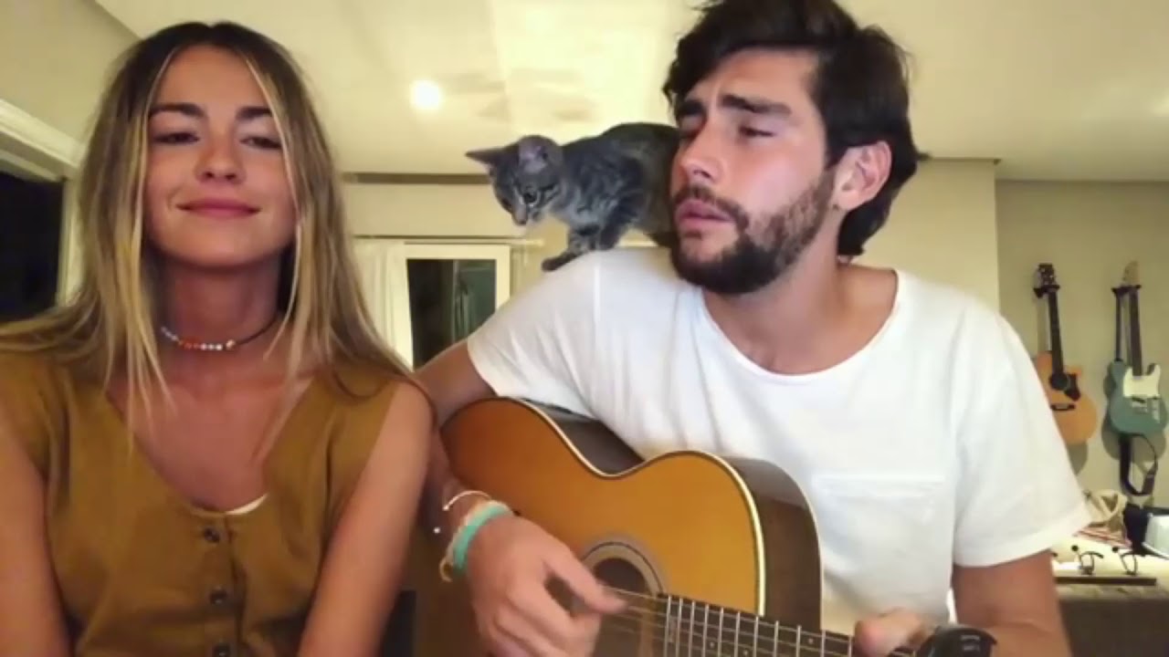 Alvaro Soler and Sofía Ellar performing together