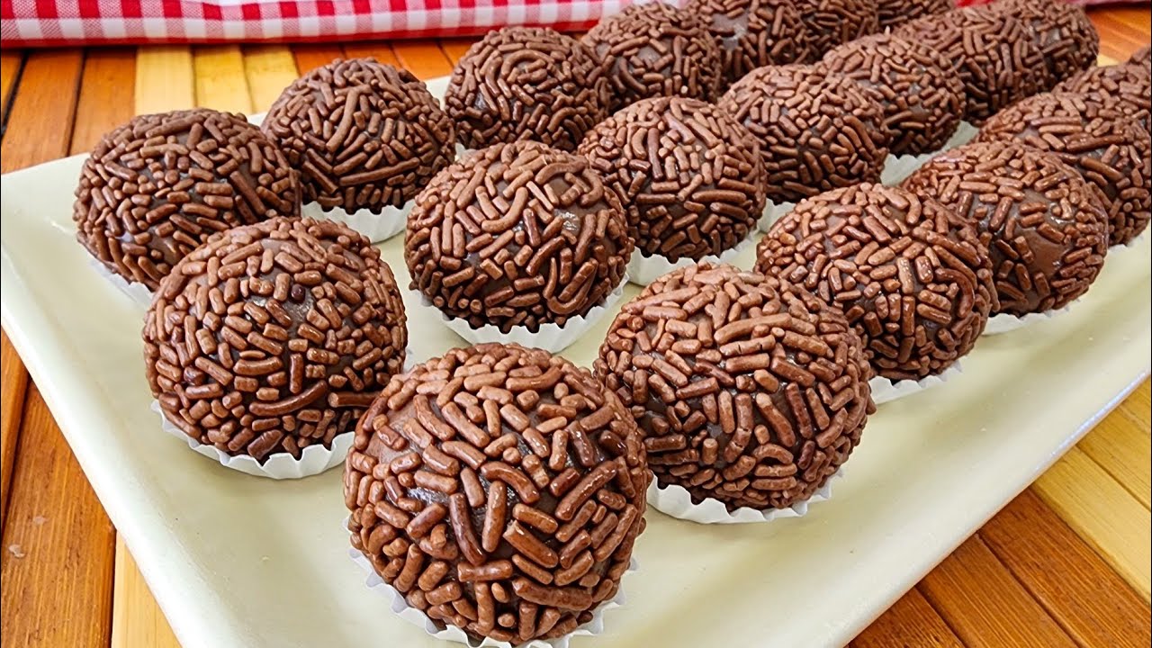 Brigadeiro de Chocolate ao Leite Gourmet 🍫 | Receita Clássica Fácil e Cremosa!