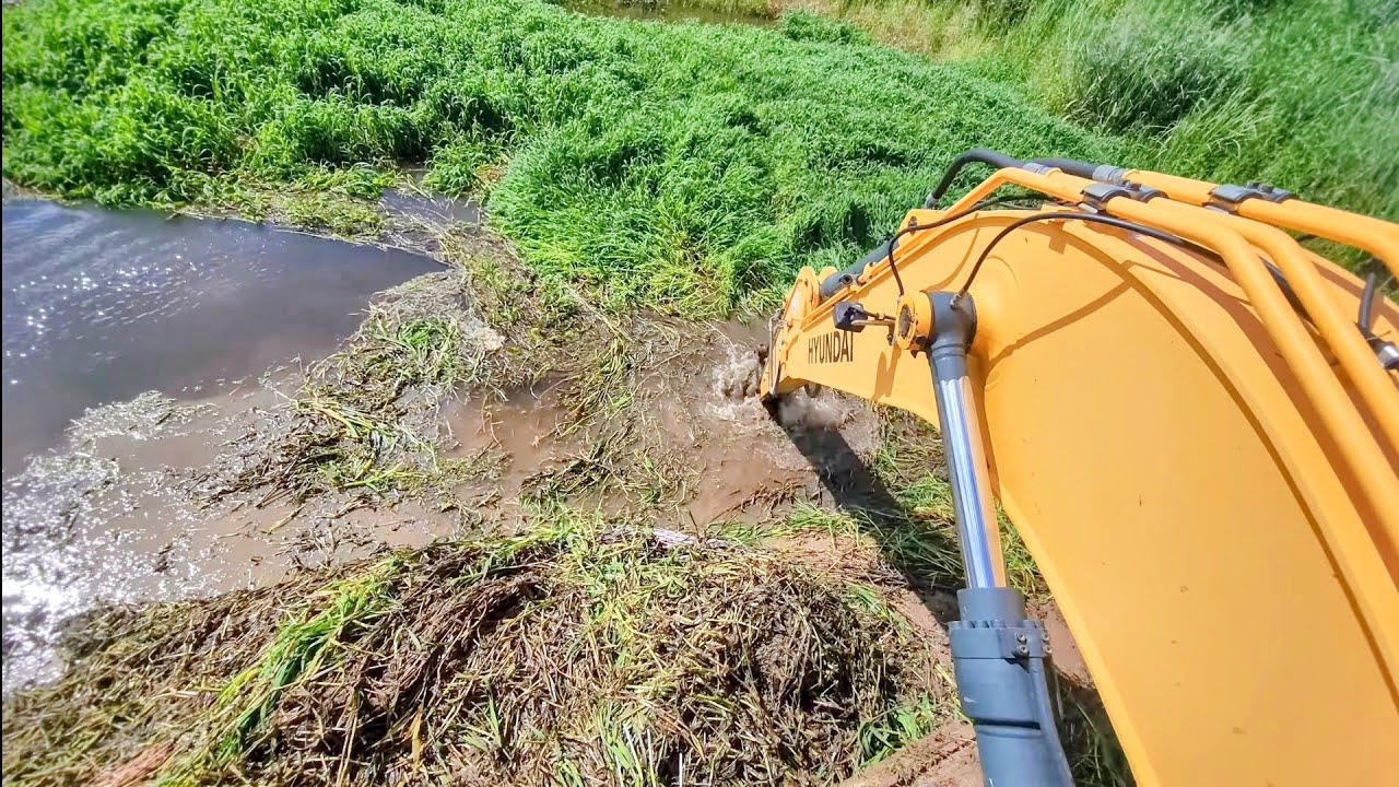 NAO TAVA PASSANDO ÁGUA NO TUBO // Escavadeira hidráulica 