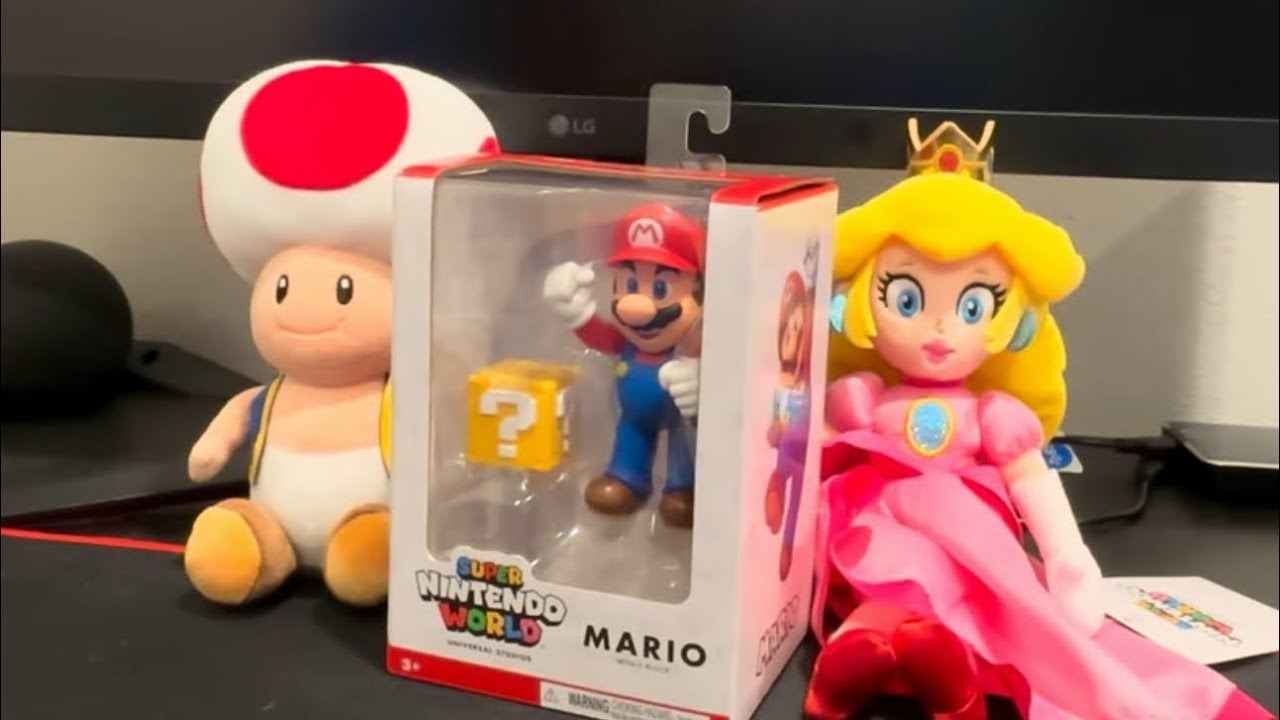 Tistic unboxing: Super Nintendo world Jakks Mario figure + peach and toad plush reviews.