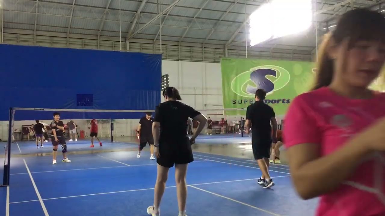 แม้ว + เบส // เม + แขก #badminton #badmintonlovers #กุ๊งกิ๊งชวนตีแบด 