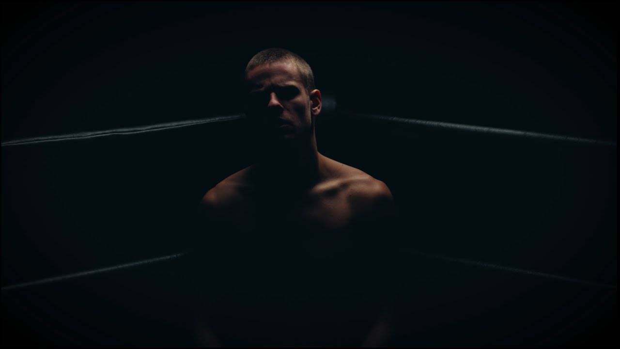 LeLoup - En boitant (Clip Officiel)