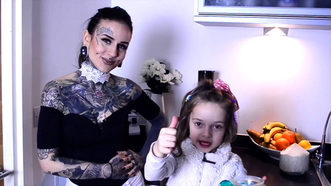 Vegan Thai Green Curry - Cooking with Monami Frost