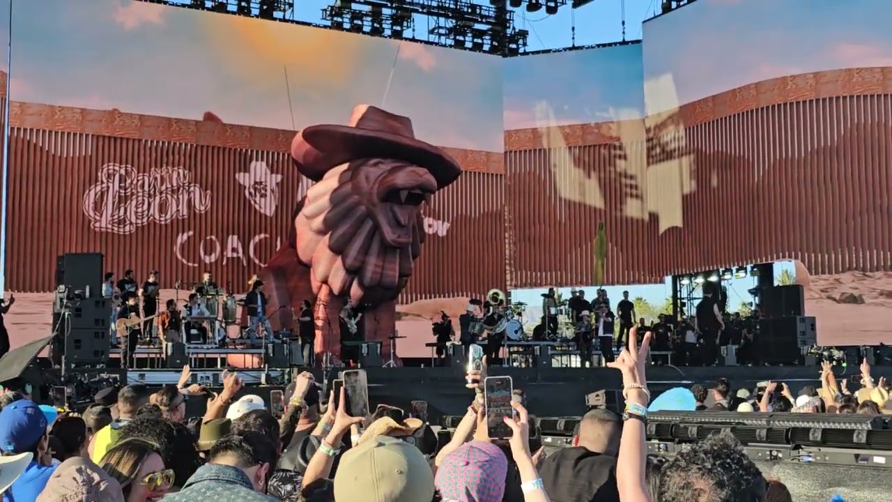 ¡Carín León sacó a Molotov en el Coachella 2024!