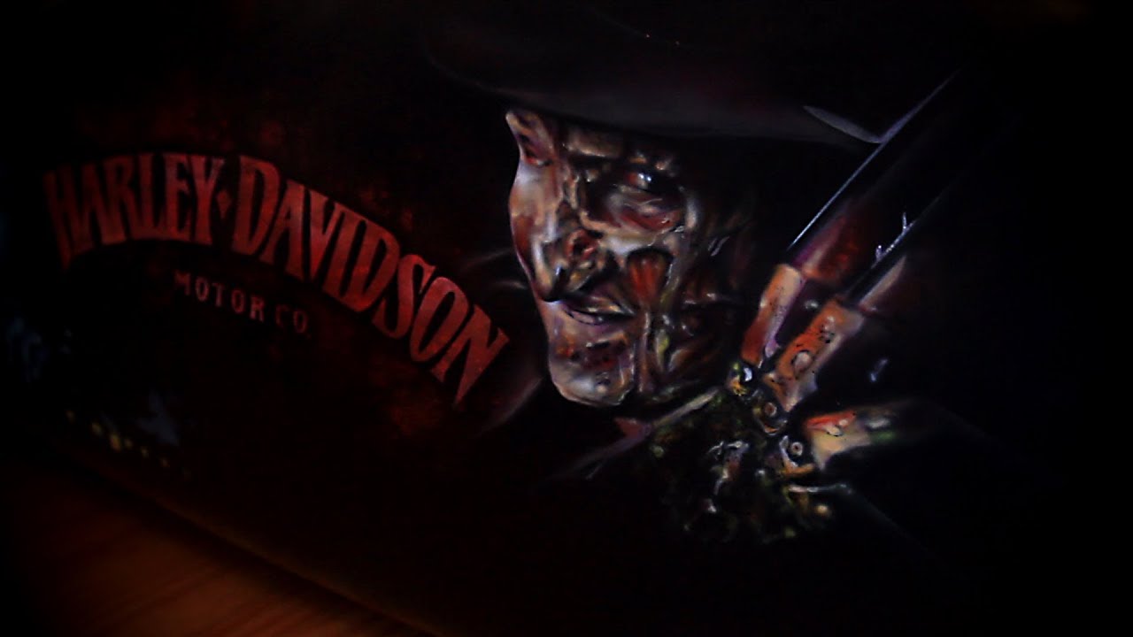 **CUSTOM PAINT JOB** HARLEY DAVIDSON FREDDY KRUGER AIRBRUSH TANK! (INSANE PAINT JOB)
