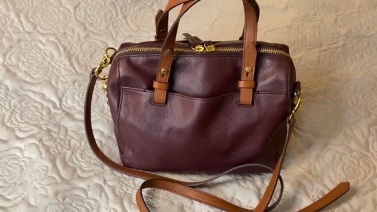 What’s in my Fossil Rachel Satchel? What’s in my Fossil Purse?