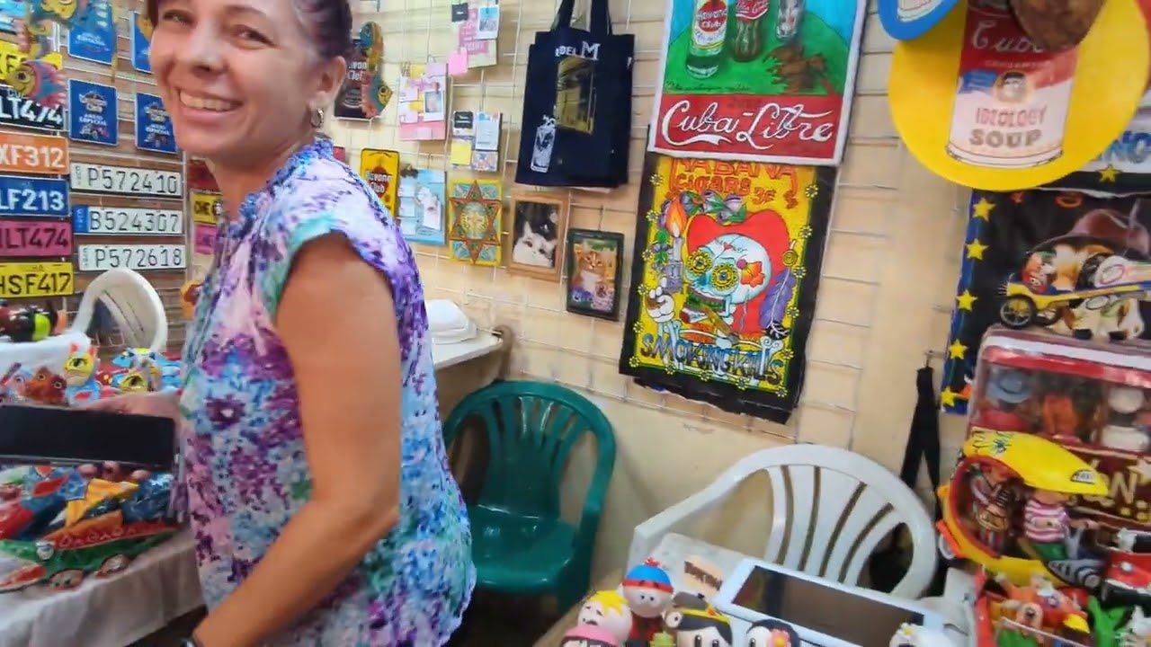 Street Shopping in #Havana Left Us Penniless! || Street Souvenir Haul